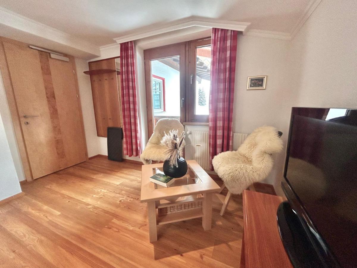 Haus Wallis By Stayfritz - Ski-In Ski-Out Zimmer 'Garni' Am Arlberg ワース エクステリア 写真
