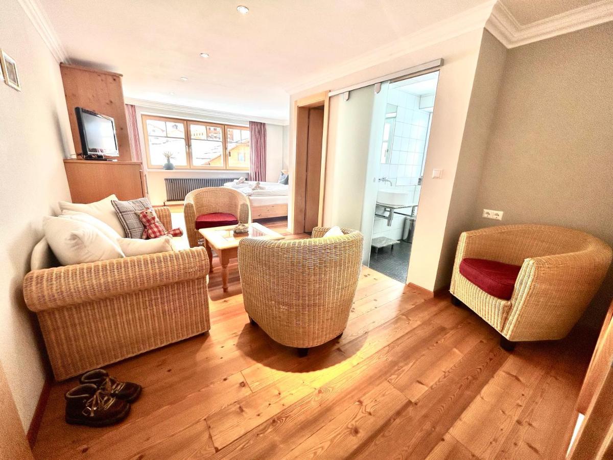 Haus Wallis By Stayfritz - Ski-In Ski-Out Zimmer 'Garni' Am Arlberg ワース エクステリア 写真