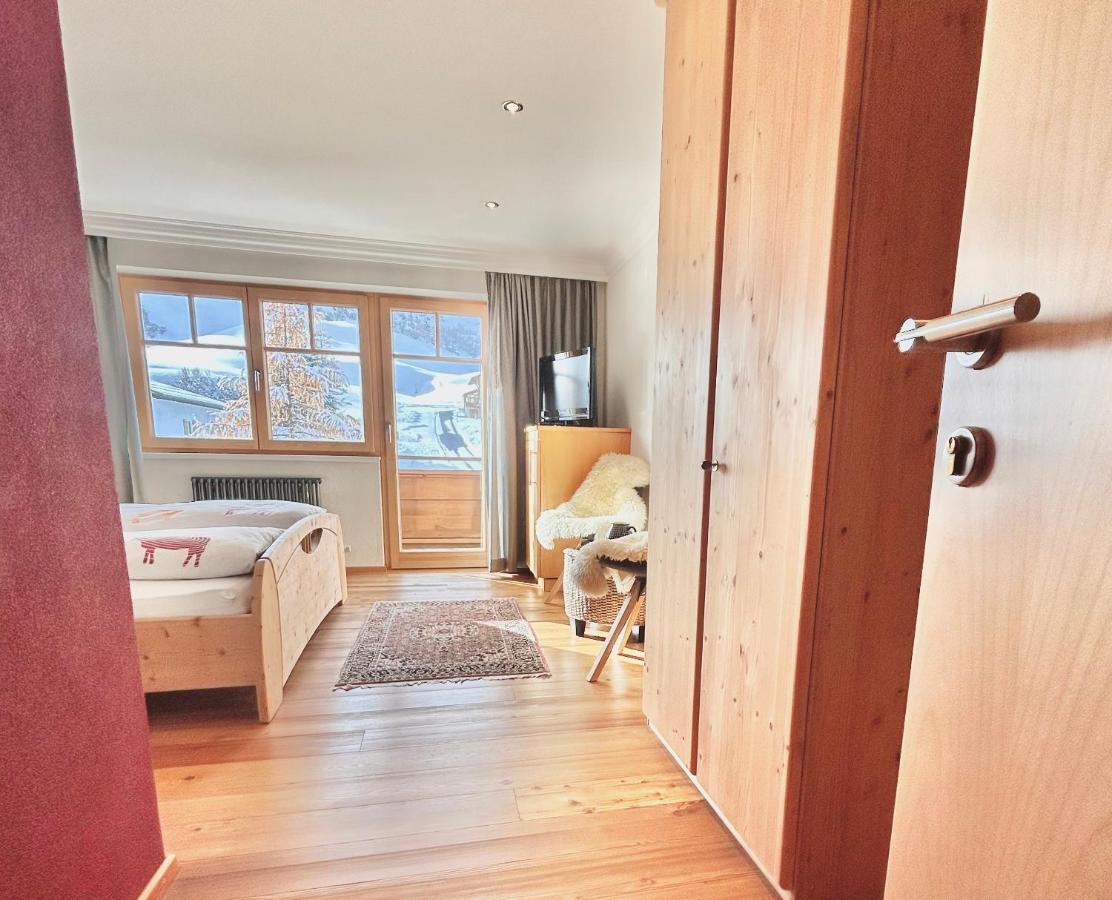 Haus Wallis By Stayfritz - Ski-In Ski-Out Zimmer 'Garni' Am Arlberg ワース エクステリア 写真